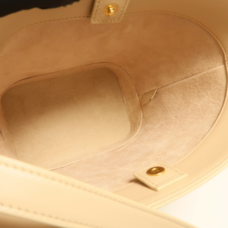 CELINE 牛皮皮革Cuir Triomphe金扣肩背袋-4