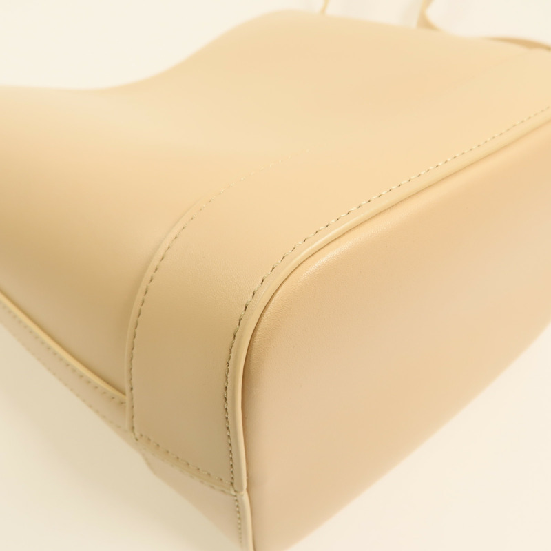 CELINE 牛皮皮革Cuir Triomphe金扣肩背袋-13