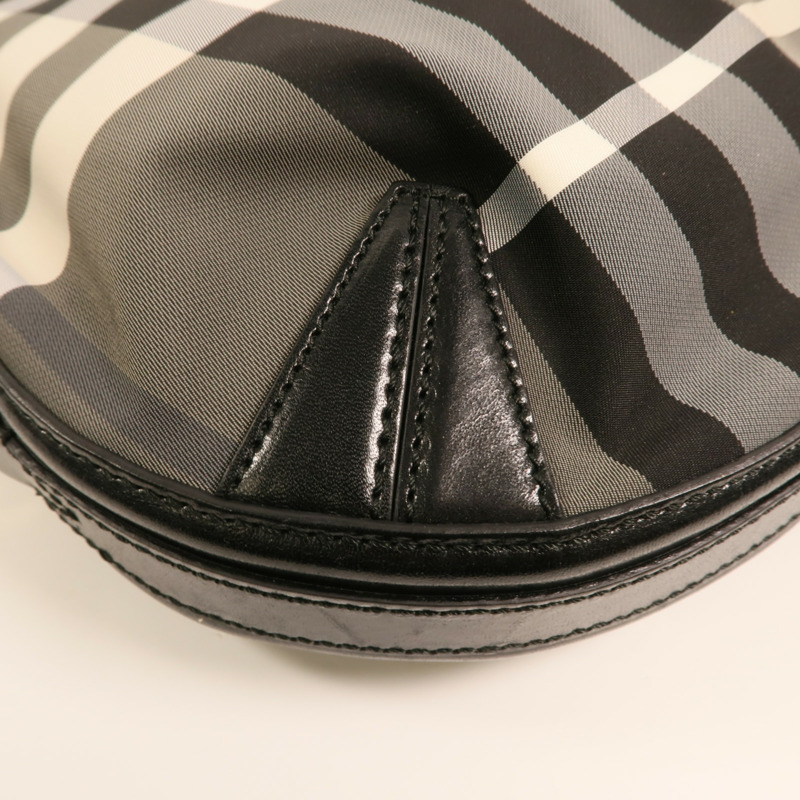 BURBERRY 尼龍Shoulder Bag金扣肩背袋-14