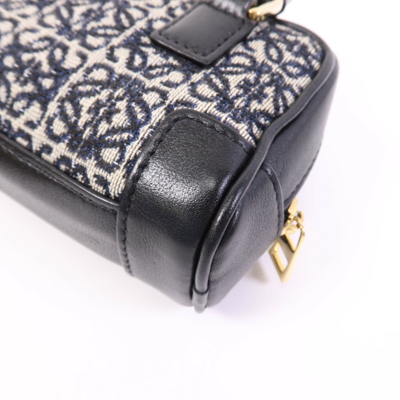 LOEWE 帆布Amazona Nano金扣鏈帶手挽肩背袋兩用袋-9