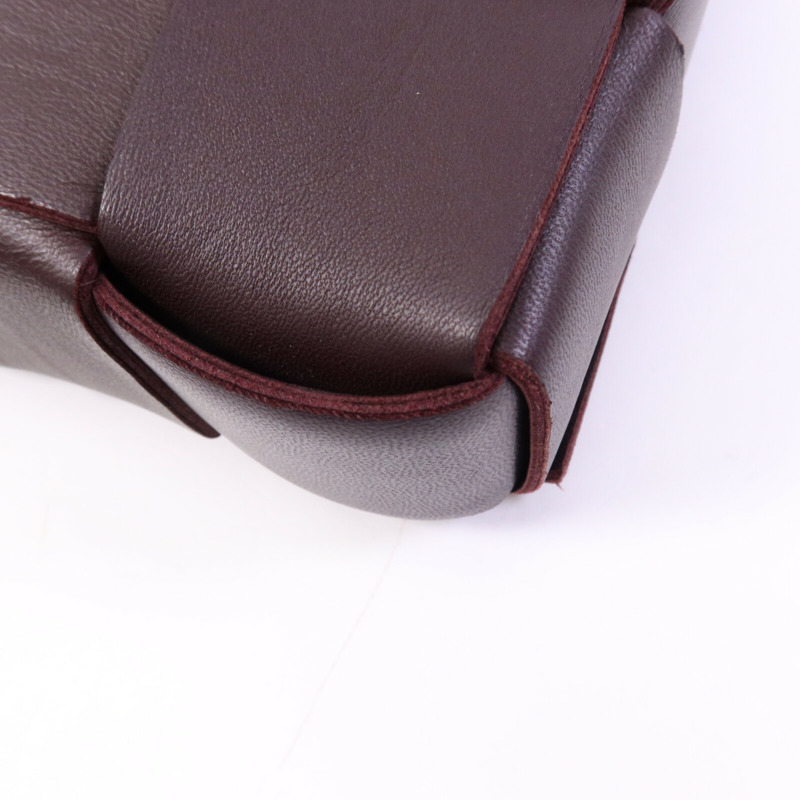 BOTTEGA VENETA 羊皮皮革Cassette Bag金扣肩背袋-9