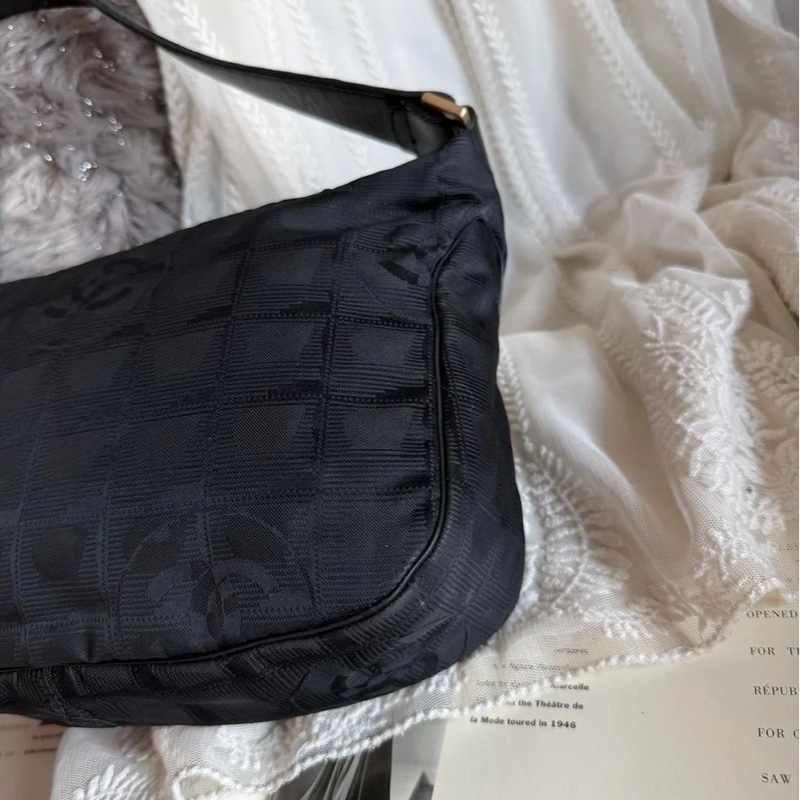 香奈兒 黑色 CHANEL經典Travel Line旅行系列 腋下包 手袋 單肩包-9