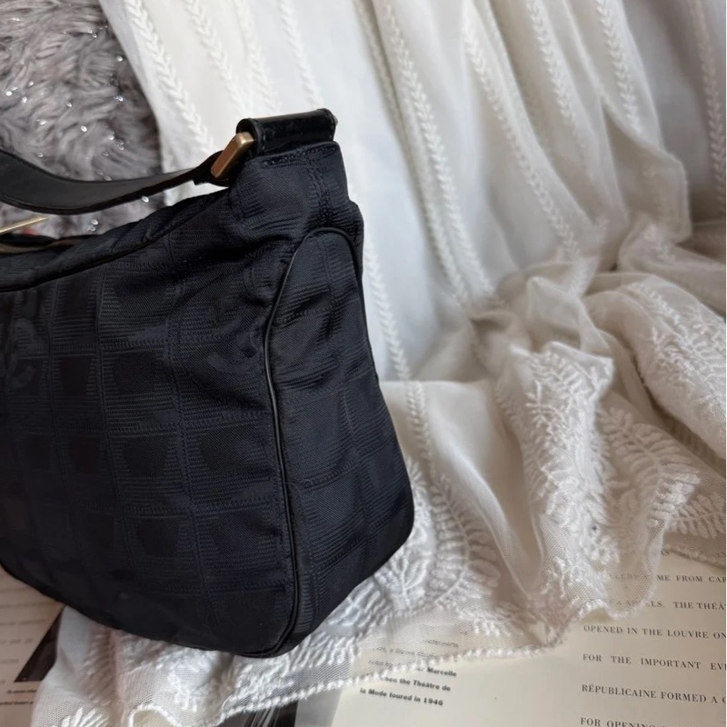 香奈兒 黑色 CHANEL經典Travel Line旅行系列 腋下包 手袋 單肩包-10