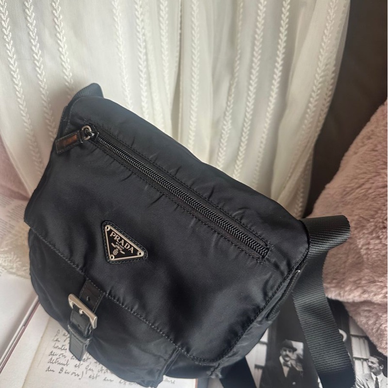 普拉達 翻蓋郵差包 prada 黑色 尼龍 斜挎 包包 女生 男生 中古包 re nylon black messenger bag-14