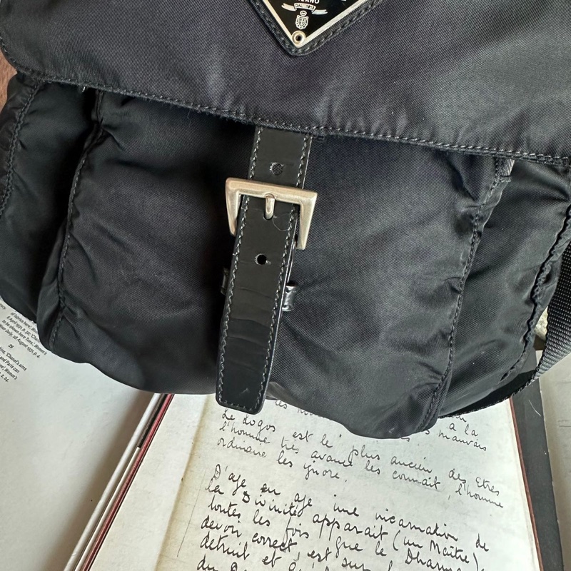 普拉達 翻蓋郵差包 prada 黑色 尼龍 斜挎 包包 女生 男生 中古包 re nylon black messenger bag-15