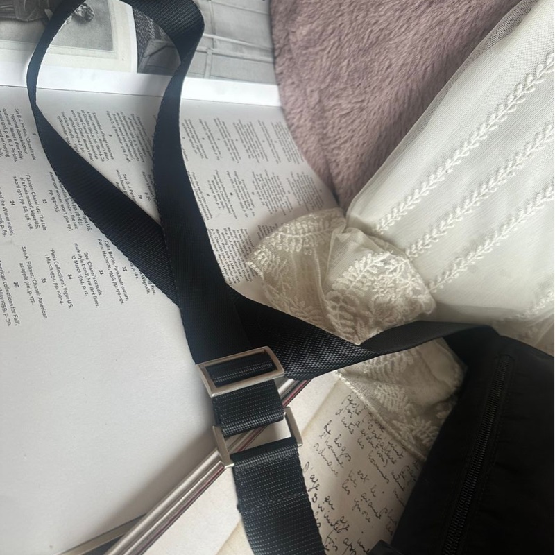 普拉達 翻蓋郵差包 prada 黑色 尼龍 斜挎 包包 女生 男生 中古包 re nylon black messenger bag-21