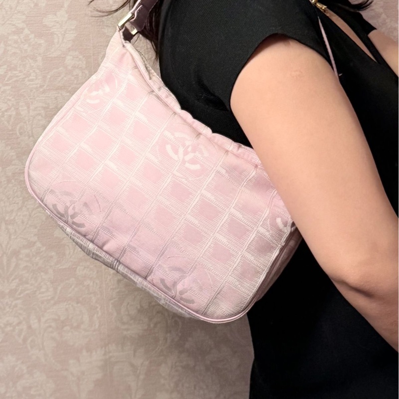 香奈兒 粉紅色CHANEL經典 New Travel Line新旅行系列 腋下包 手袋側孭背單肩包-1