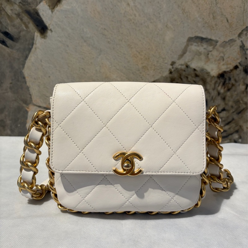 Chanel 菱格粗鍊圓弧底口蓋包-0