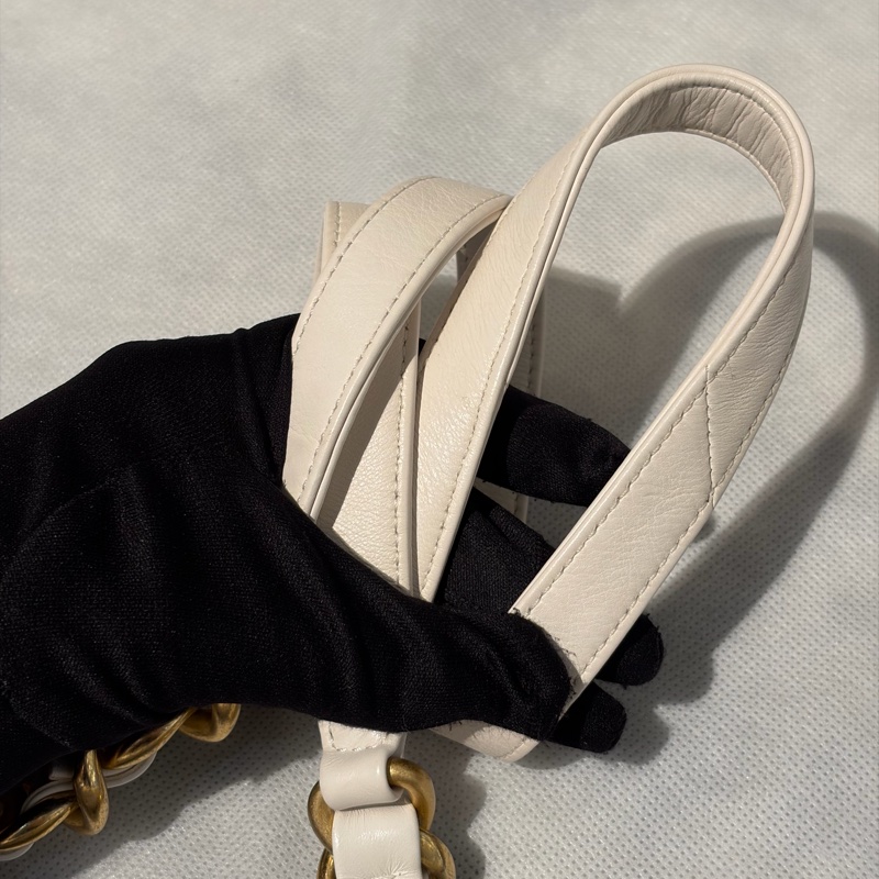Chanel 菱格粗鍊圓弧底口蓋包-12