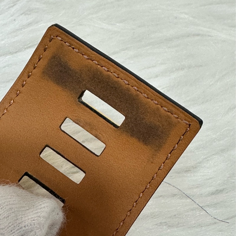Hermes 黑皮金卯釘 CDC手環-19