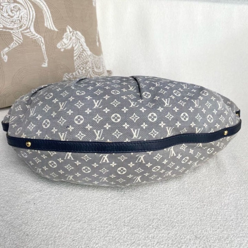 LV牛仔帆布月亮腋下包 灰色帆布拼皮42*29 9新 配件塵袋-3