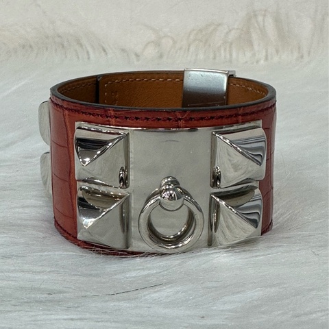 Hermes 紅鱷魚皮銀釦鉚釘手環 CDC