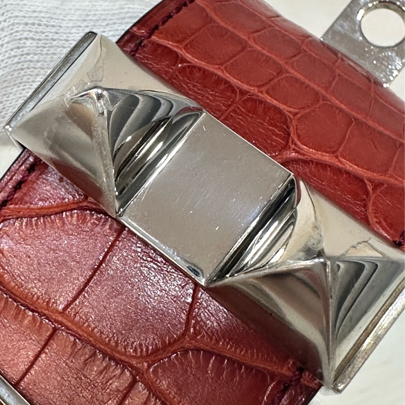 Hermes 紅鱷魚皮銀釦鉚釘手環 CDC-6