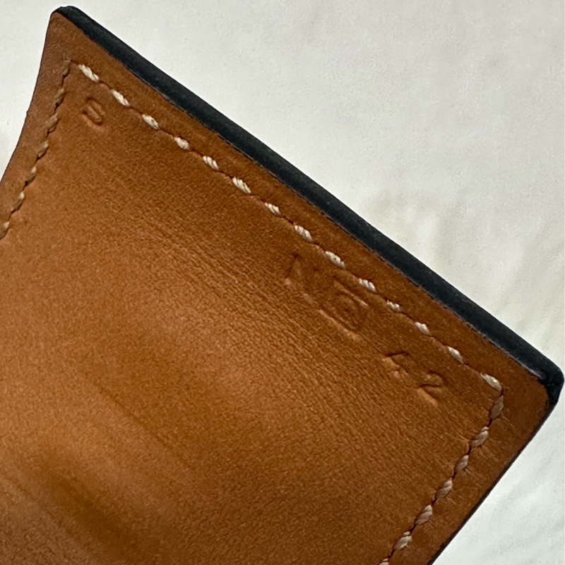 Hermes 紅鱷魚皮銀釦鉚釘手環 CDC-19