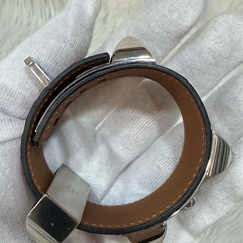 Hermes 紅鱷魚皮銀釦鉚釘手環 CDC-28