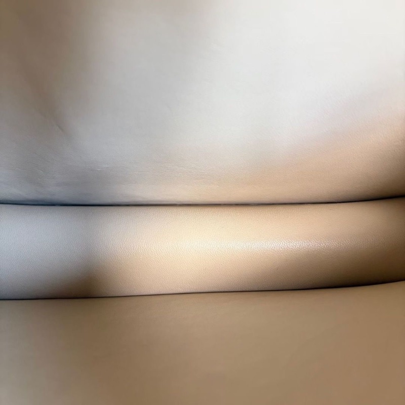 Celine Box豆腐包中號 米白色 金扣 牛皮24*20*6  9新 配件肩帶 塵袋-7