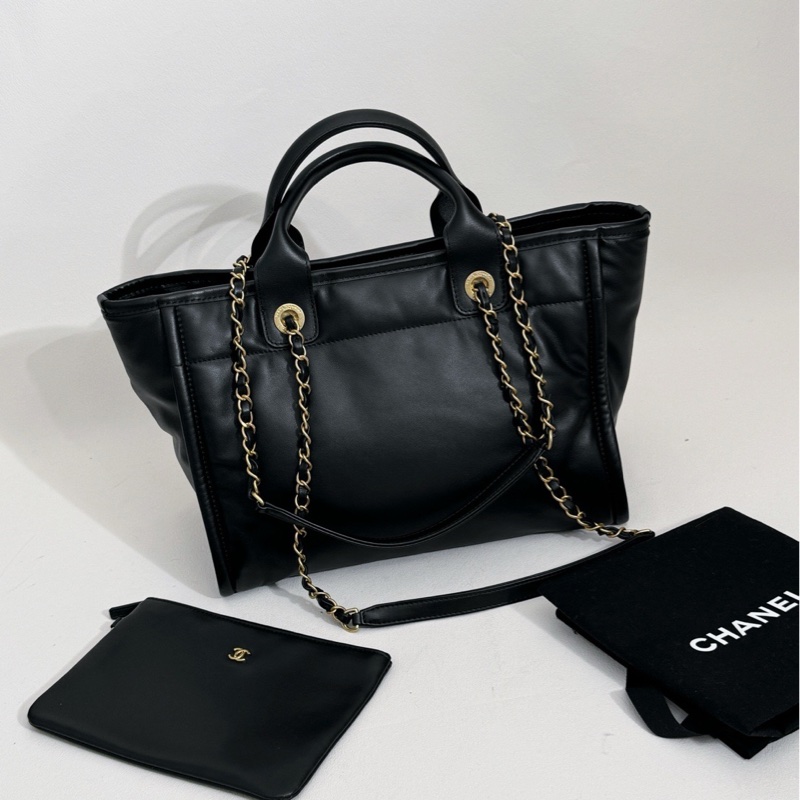 Chanel 23B 黑金牛皮沙灘包小號芯片款-1