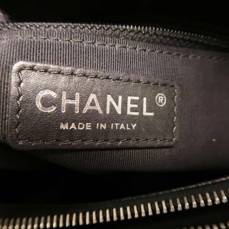 CHANEL 牛皮皮革Chain Shoulder銀扣鏈帶肩背袋-5