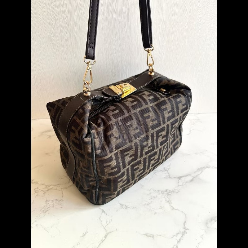 【LA LUNE】絕版中古包 Fendi老花金扣飯盒包 側背包 斜背包 斜孭包 單肩包-1