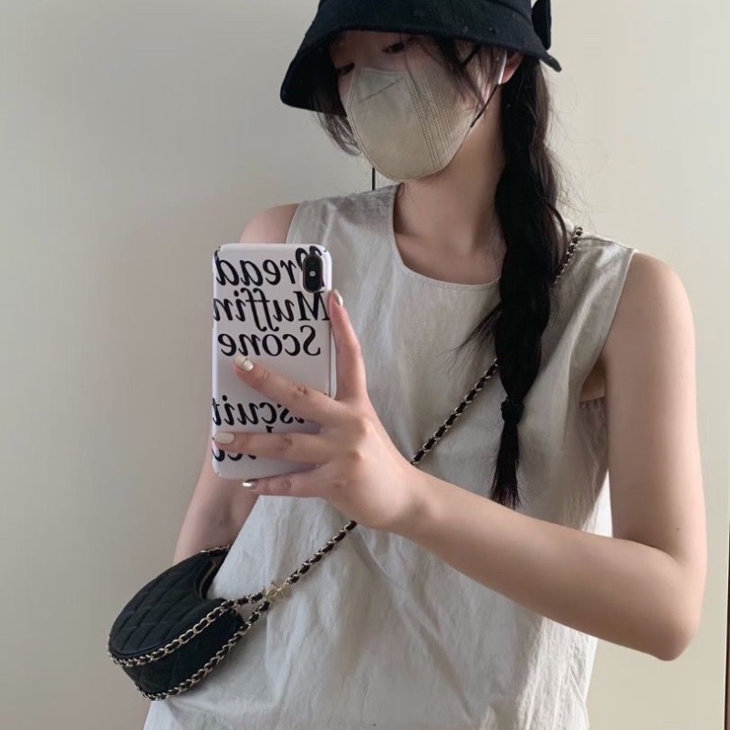 Chanel黑金mini月亮包 黑色金扣 羊皮13*10*5 95新 配件塵袋-1