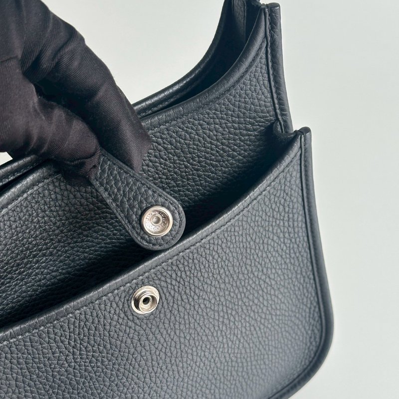 99新🆕 新尺寸✨ Hermès 愛馬仕 Evelyne 23 黑色銀釦-7