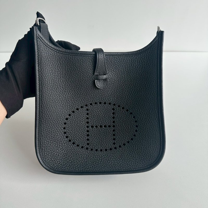 99新🆕 新尺寸✨ Hermès 愛馬仕 Evelyne 23 黑色銀釦-15