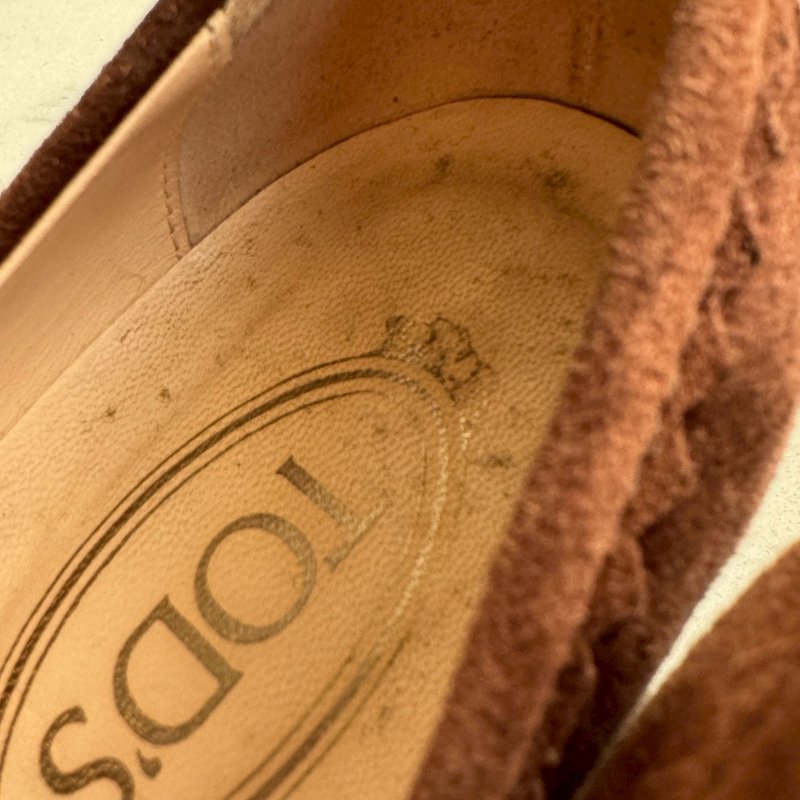 🎊個性又舒適 TODS 深咖色麂皮高跟鞋-6