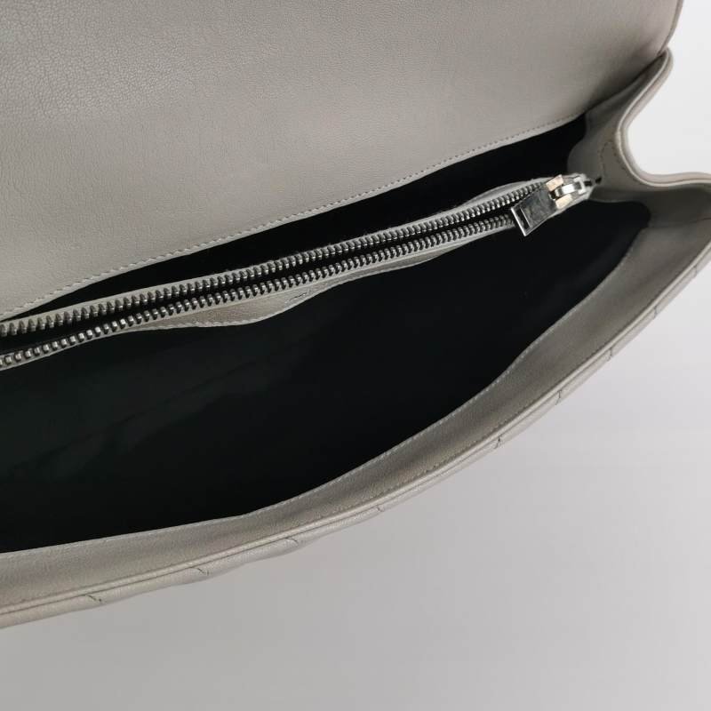 Saint Laurent College羊皮純色V紋YSL標誌單肩包-6