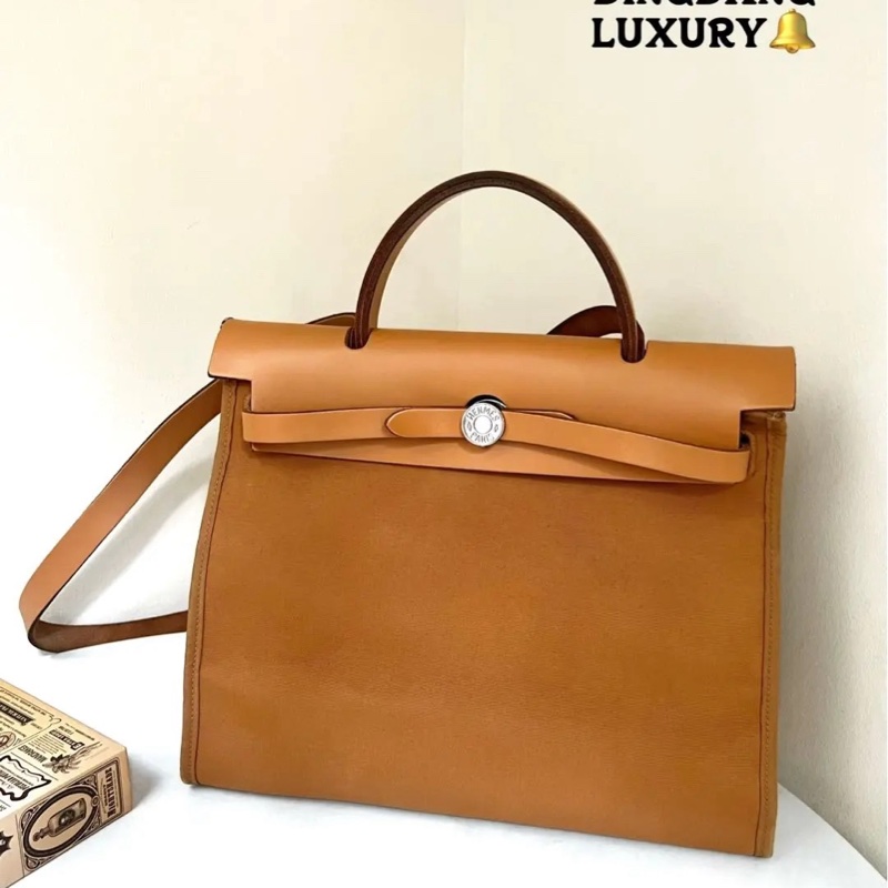 hermes 愛馬仕 herbag31 金棕拼橙色 雙色 帆布包 31×25 配件:鑰匙 鎖 掛件 防塵袋。復古時髦性價比之選。-0