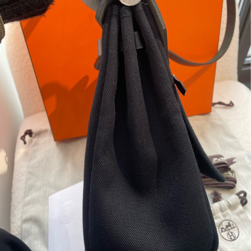 愛馬仕/Hermes herbag31 zip 黑銀 牛皮拼帆布-3