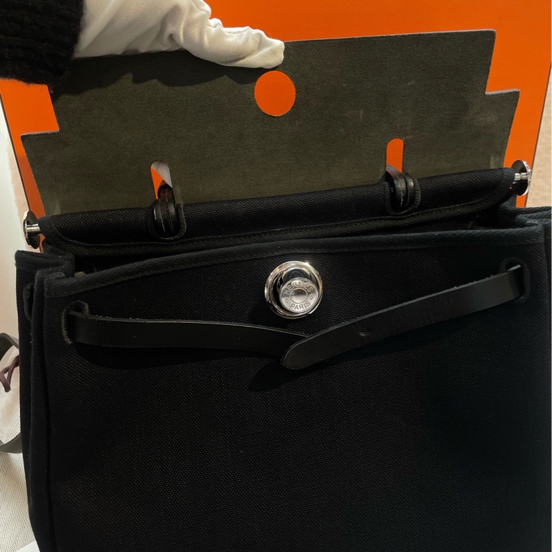 愛馬仕/Hermes herbag31 zip 黑銀 牛皮拼帆布-4