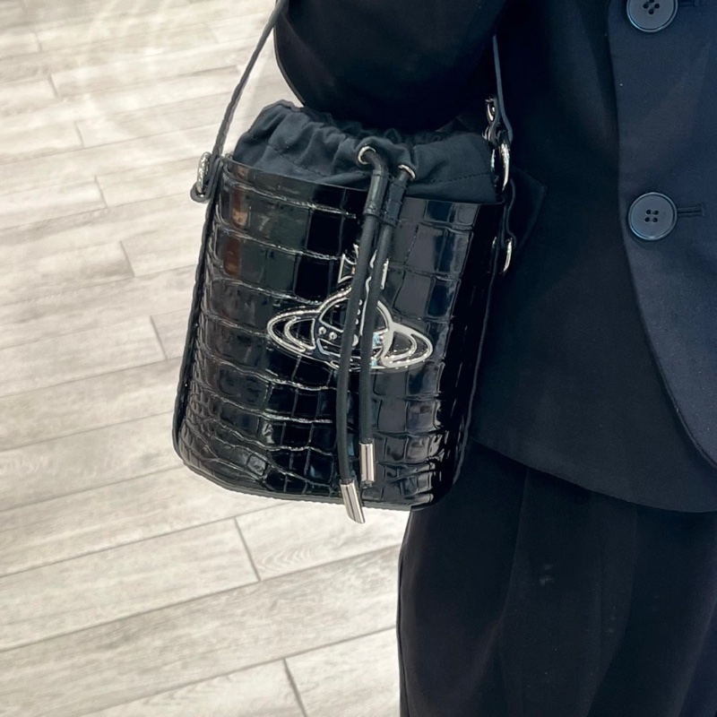 Vivienne Westwood Daisy 仿鱷魚皮紋水桶包-0