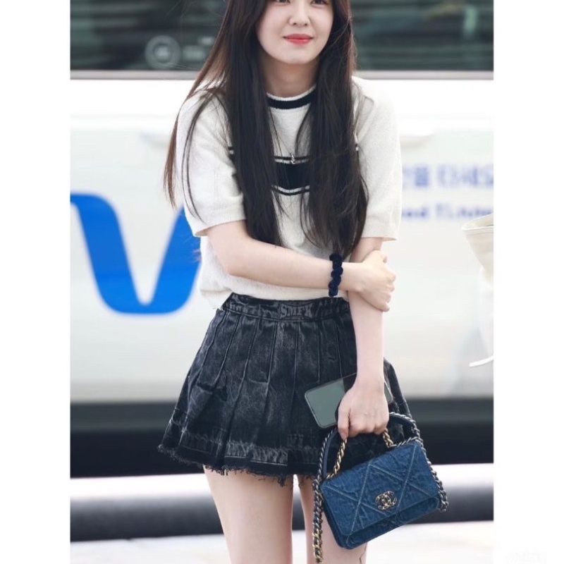 Chanel牛仔19bag Woc金扣19*13*3 9新 配件塵袋-0