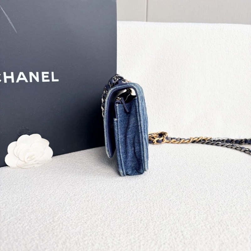 Chanel牛仔19bag Woc金扣19*13*3 9新 配件塵袋-6