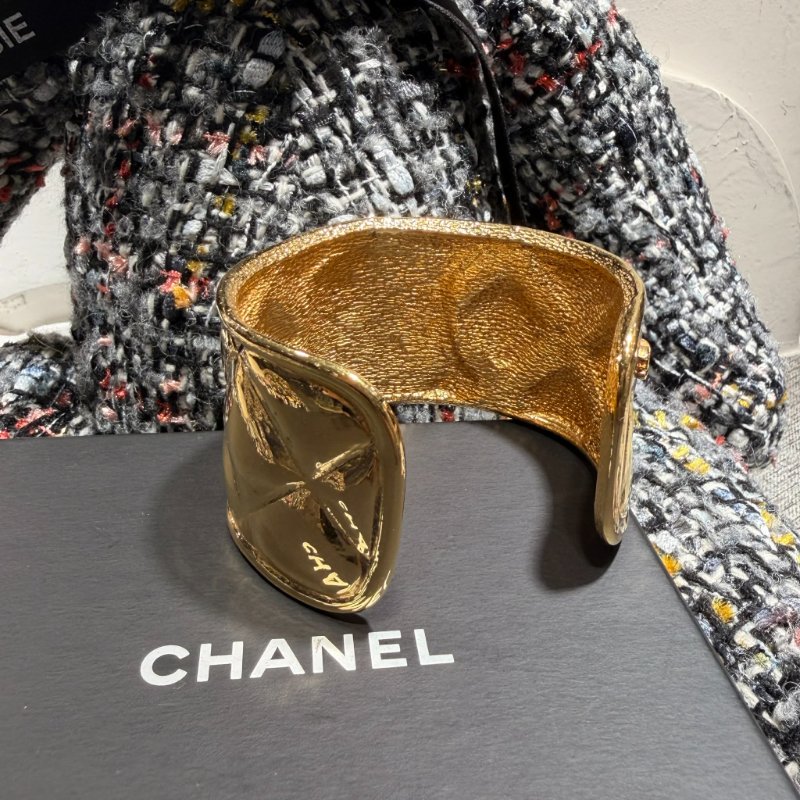 CHANEL 格紋寬版手環 金色-3