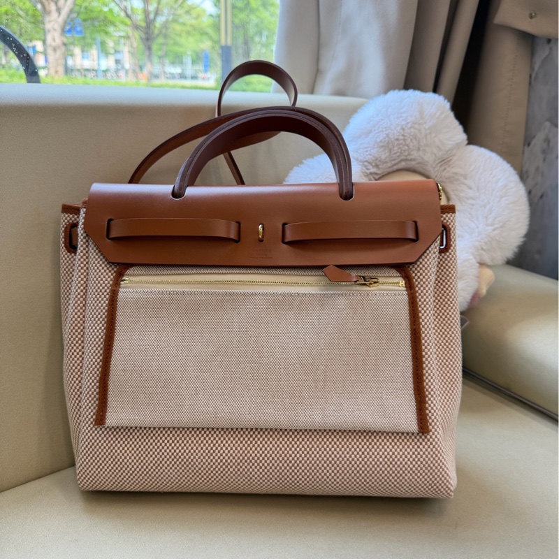 愛馬仕/hermes金棕華夫格帆布金扣Herbag31 鑰匙鎖 票,原始成色好。-1