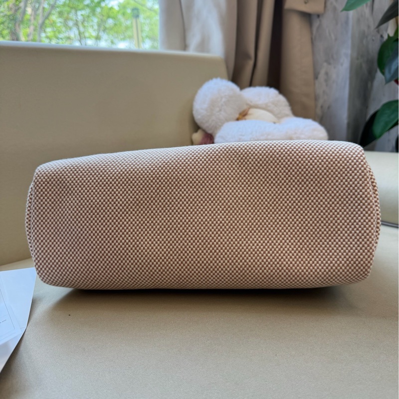 愛馬仕/hermes金棕華夫格帆布金扣Herbag31 鑰匙鎖 票,原始成色好。-4