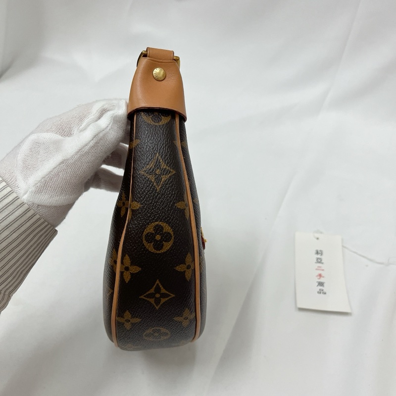 莉亞精品♡ LV M81098 老花月亮包 二手-9