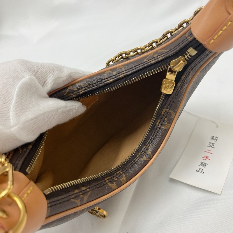 莉亞精品♡ LV M81098 老花月亮包 二手-17