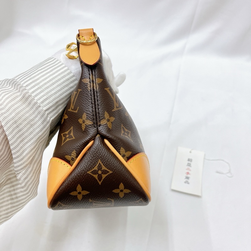 莉亞精品♡LV M45832 老花牛角包 二手-5