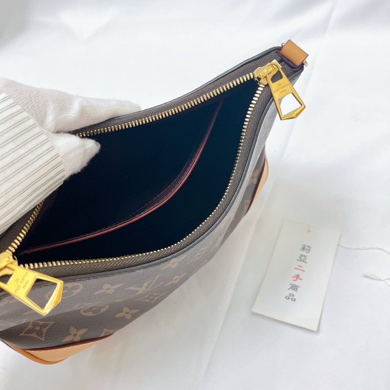 莉亞精品♡LV M45832 老花牛角包 二手-13