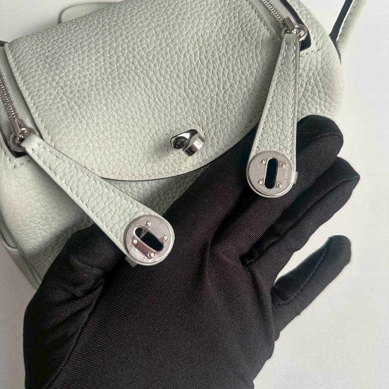 閒置新✨ Hermès 愛馬仕 Mini Lindy 冰晶灰銀釦二代-12