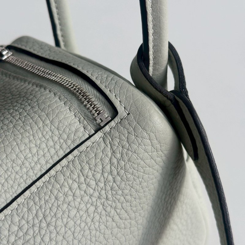 閒置新✨ Hermès 愛馬仕 Mini Lindy 冰晶灰銀釦二代-14