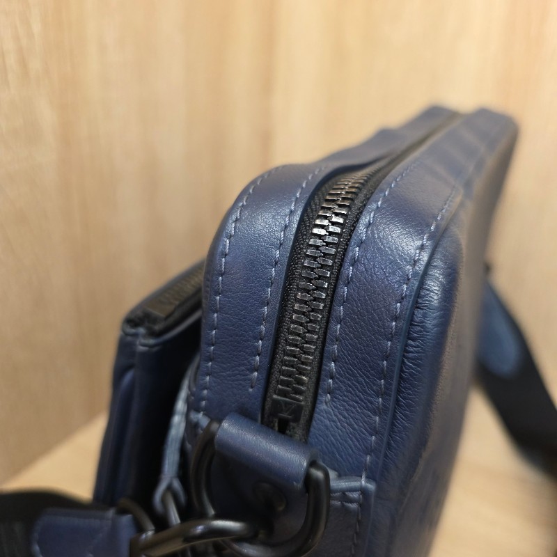 [夯款🥰現省3.5萬] LV深藍牛皮壓紋黑釦Trio三合一肩斜背包-6