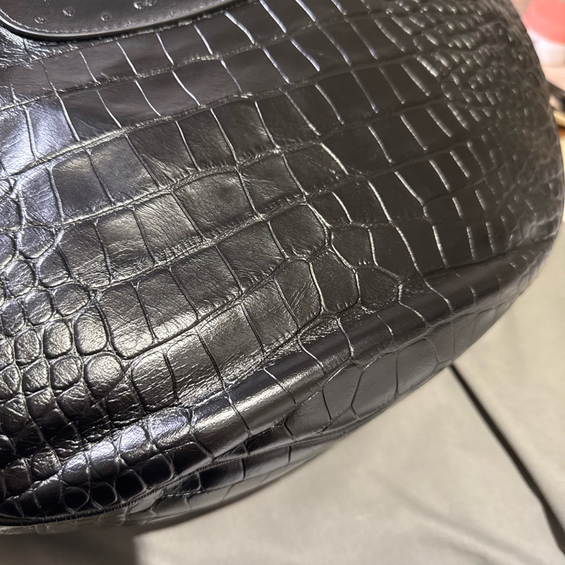 Balenciaga Essex Hobo Bag-16