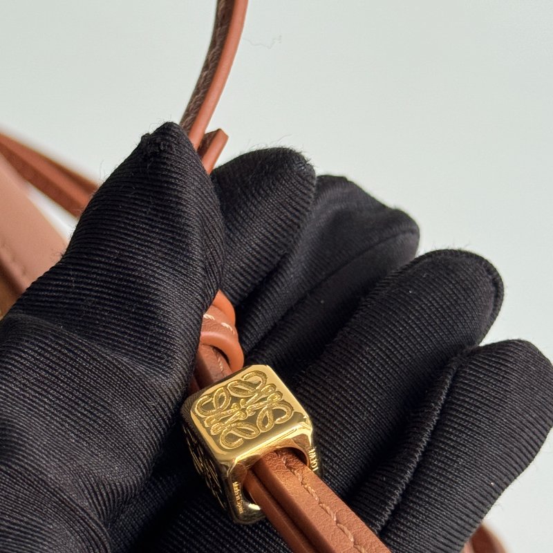 LOEWE Hammock Hobo 棕-10