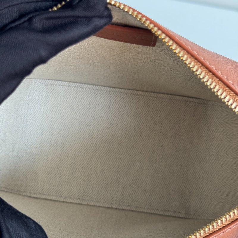 LOEWE Hammock Hobo 棕-13