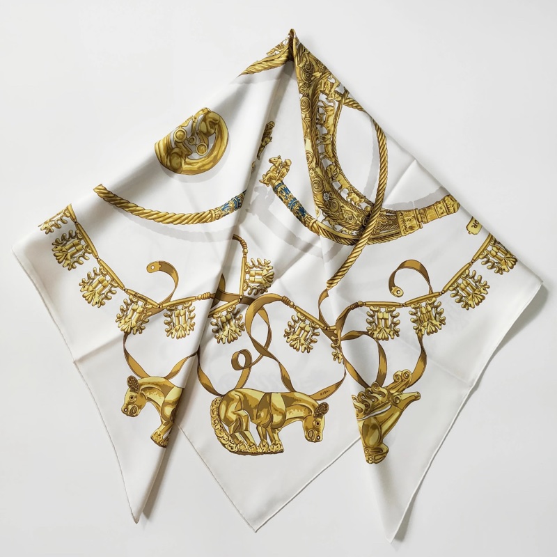 愛馬仕Vintage 黃金騎士絲巾-6