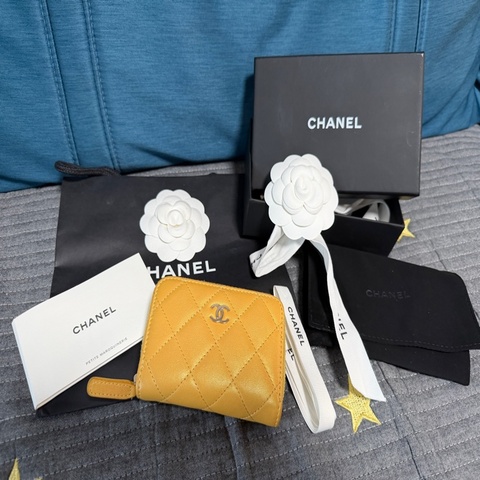 CHANEL 經典款 拉鍊零錢包/卡包 招財黃