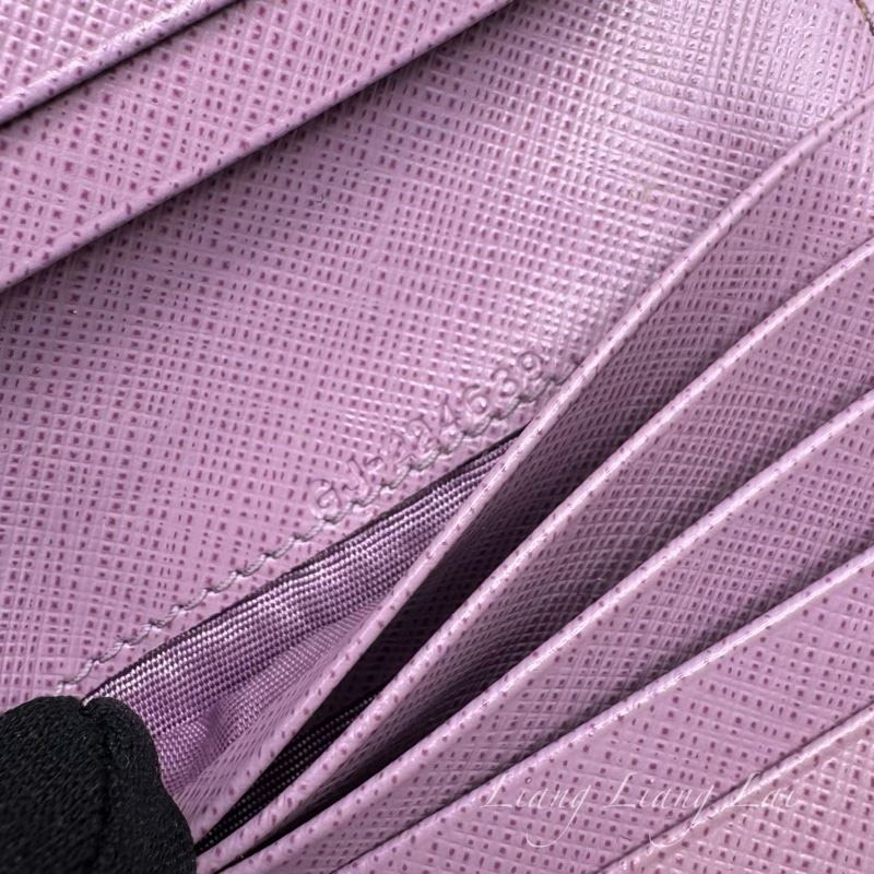 Salvatore Ferragamo Gancini 扣式粉紫色短夾-3